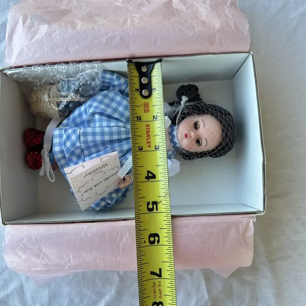 Vintage Y2k Madame Alexander 8” Dorothy Doll w/Toto Basket Wizard of Oz 2002 New